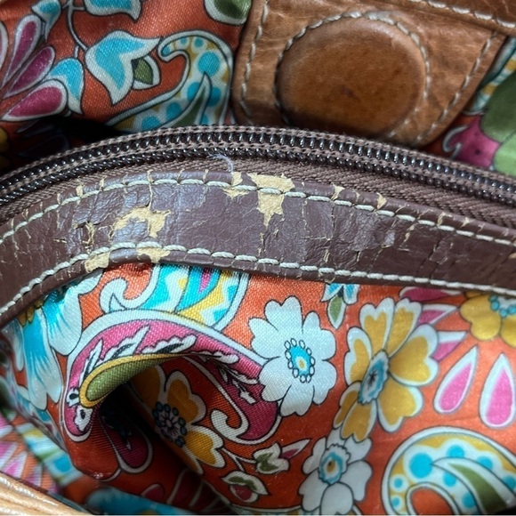 Tignanello Carmel Genuine Leather Hobo Bag 3 Front Zippered Pockets Big Interior - Picture 16 of 16